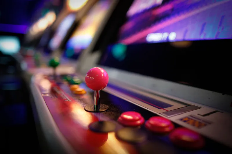 Pixels, Pachislot, and the Past: How Yakuza's Retro Obsession Called Gen Z's Nostalgia Fixation Years Early